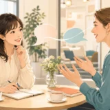 外国人講師の話を聞きながら自然に相づちを打つ大人の初心者女性
