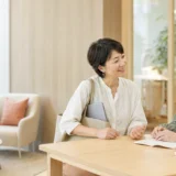 オンライン英会話から通学型教室へ切り替えて対面レッスンを始める大人の女性