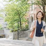 文京区から都心の英会話教室へ通う大人女性